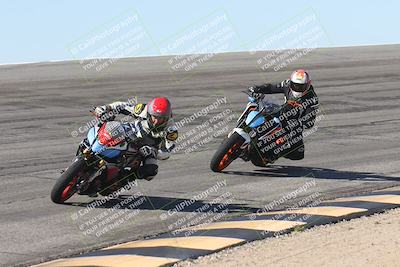 media/Oct-13-2025-Moto Forza (Mon) [[a66d839500]]/3-B Group/Session 2 (Bowl)/